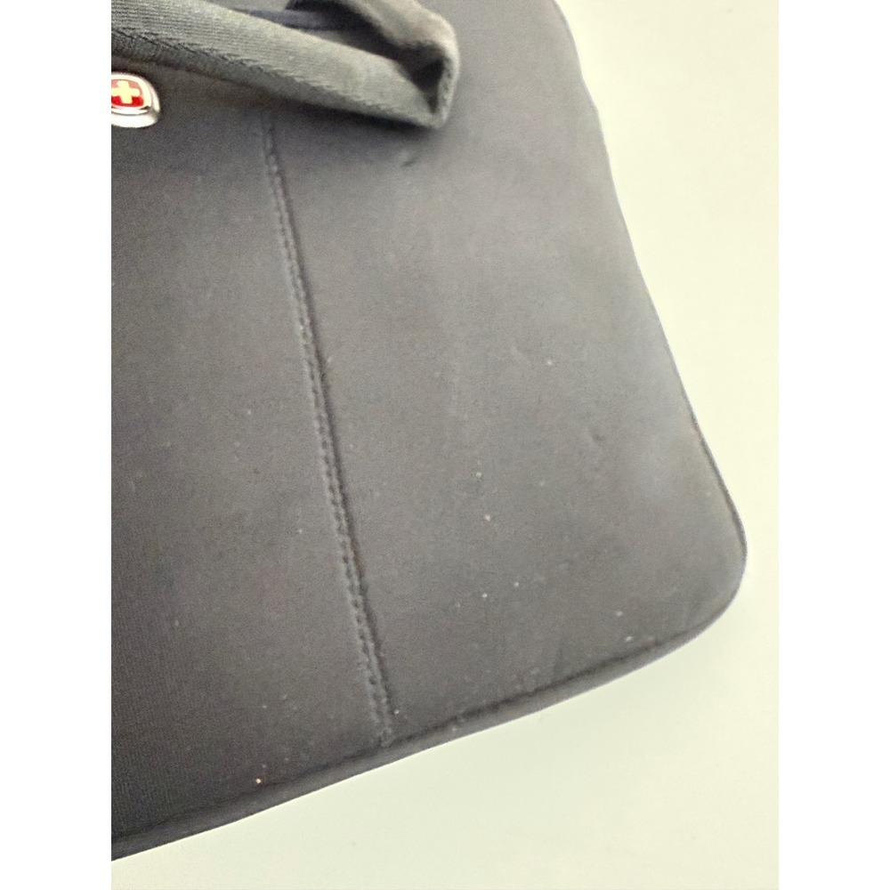 Wenger SwissGear Laptop Sleeve Case Black Padded Bubble Interior 12x9 Inch - Picture 6 of 6